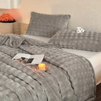 Soft Winter Fleece Blanket – Light Grey