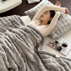 Soft Winter Fleece Blanket – Light Grey