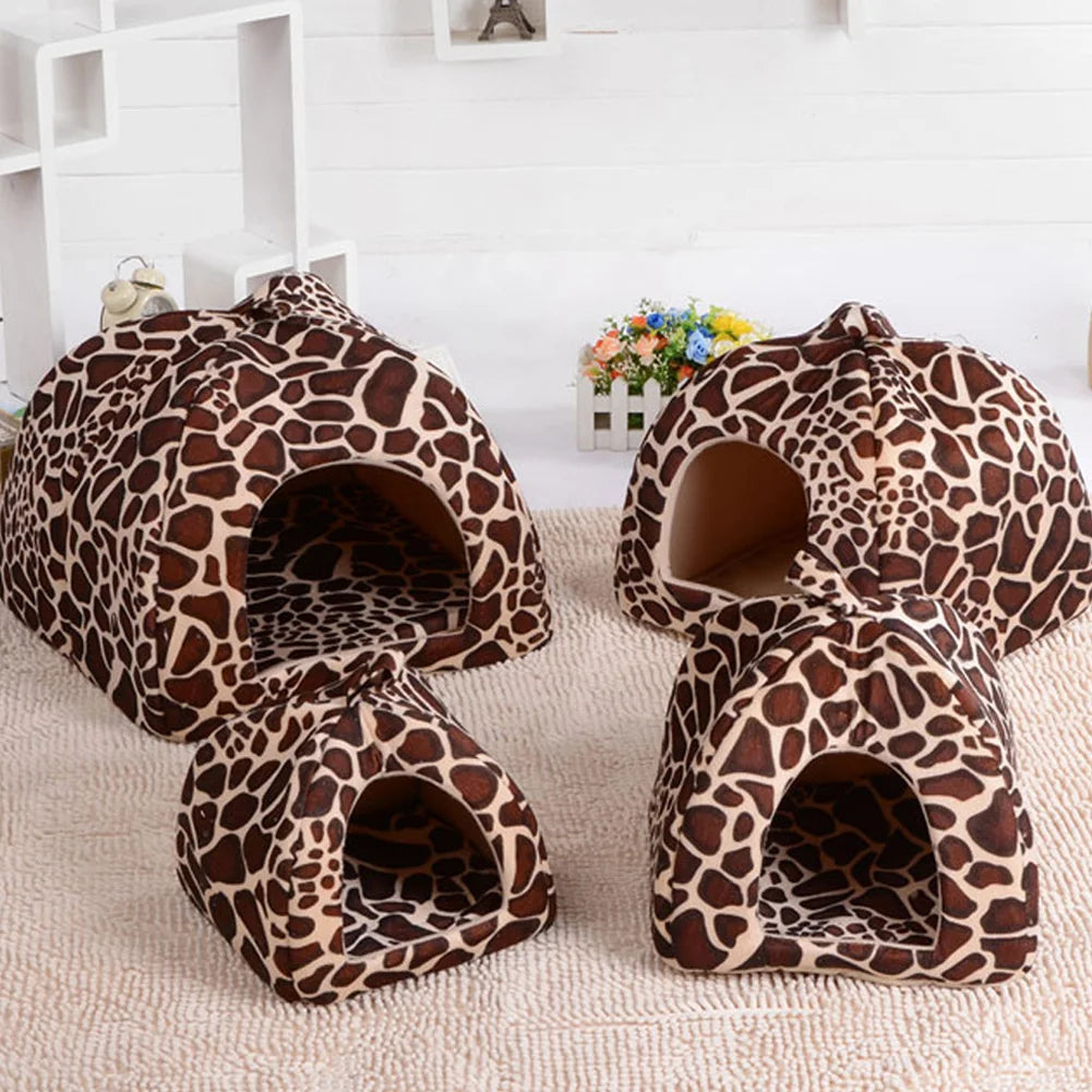 Strawberry Pet Cave Bed – Soft Fleece House for Cats & Small Dogs, S–XL