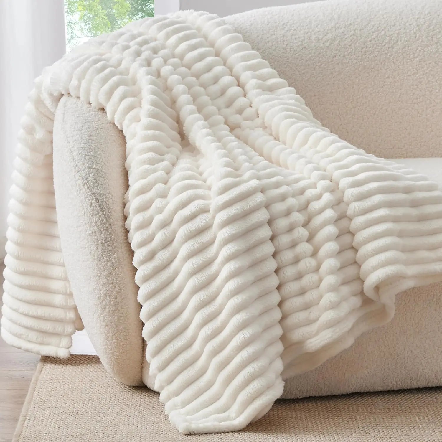 300GSM Bamboo Fibre Knitted Throw Blanket – Anti-Pilling, All-Season, 6 Colours