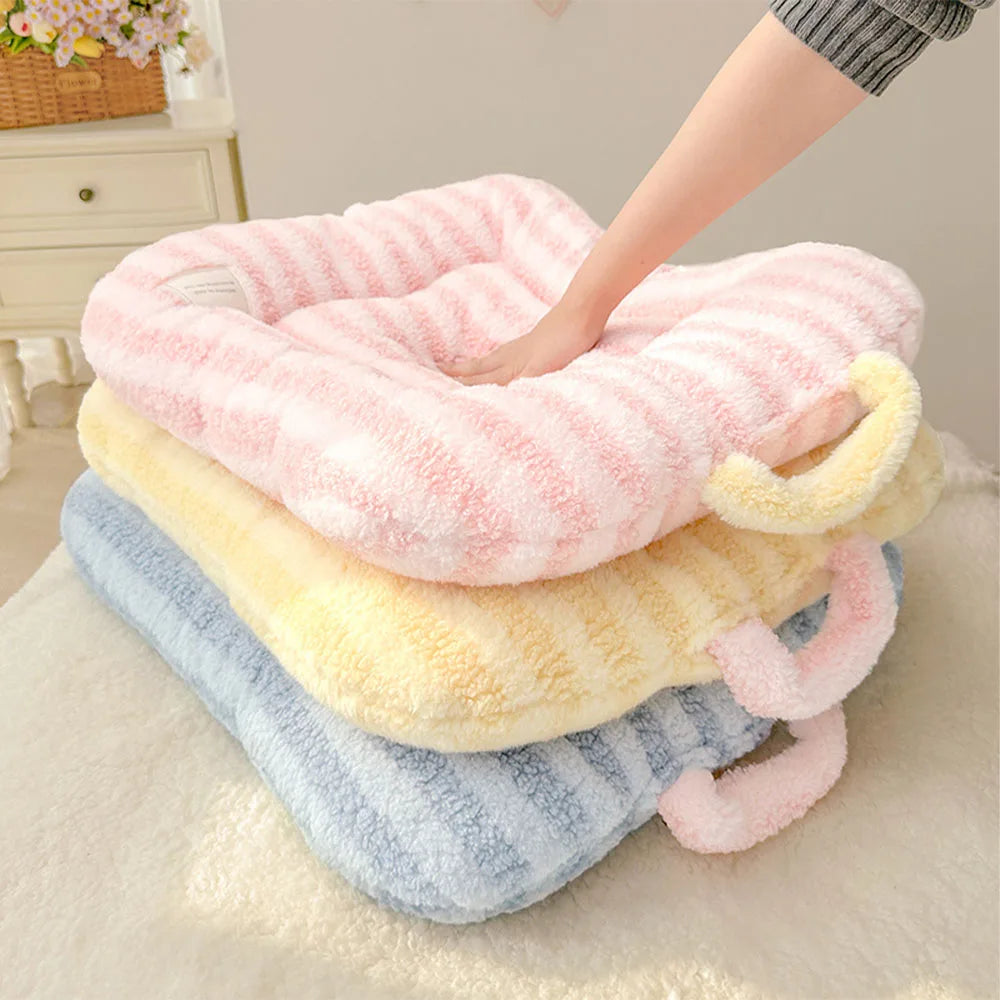 Oval Plush Pet Bed Mat | Cats & Dogs | Washable | All-Season | 4 Sizes